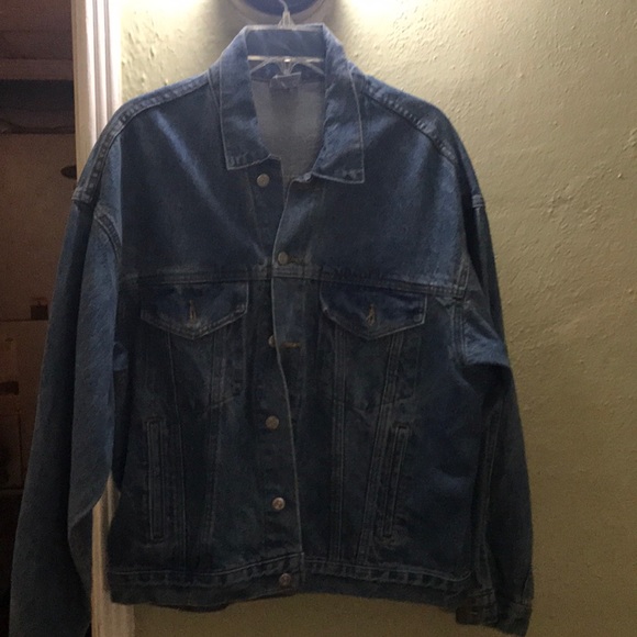 Jean jacket - Picture 1 of 3